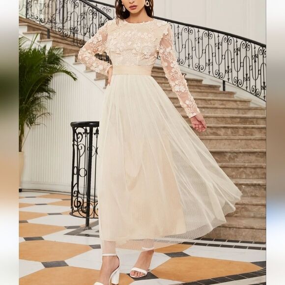 Dresses & Skirts - Off White Floral Sheer Chiffon Detail Maxi Long Sleeve Wedding Dress Size Large